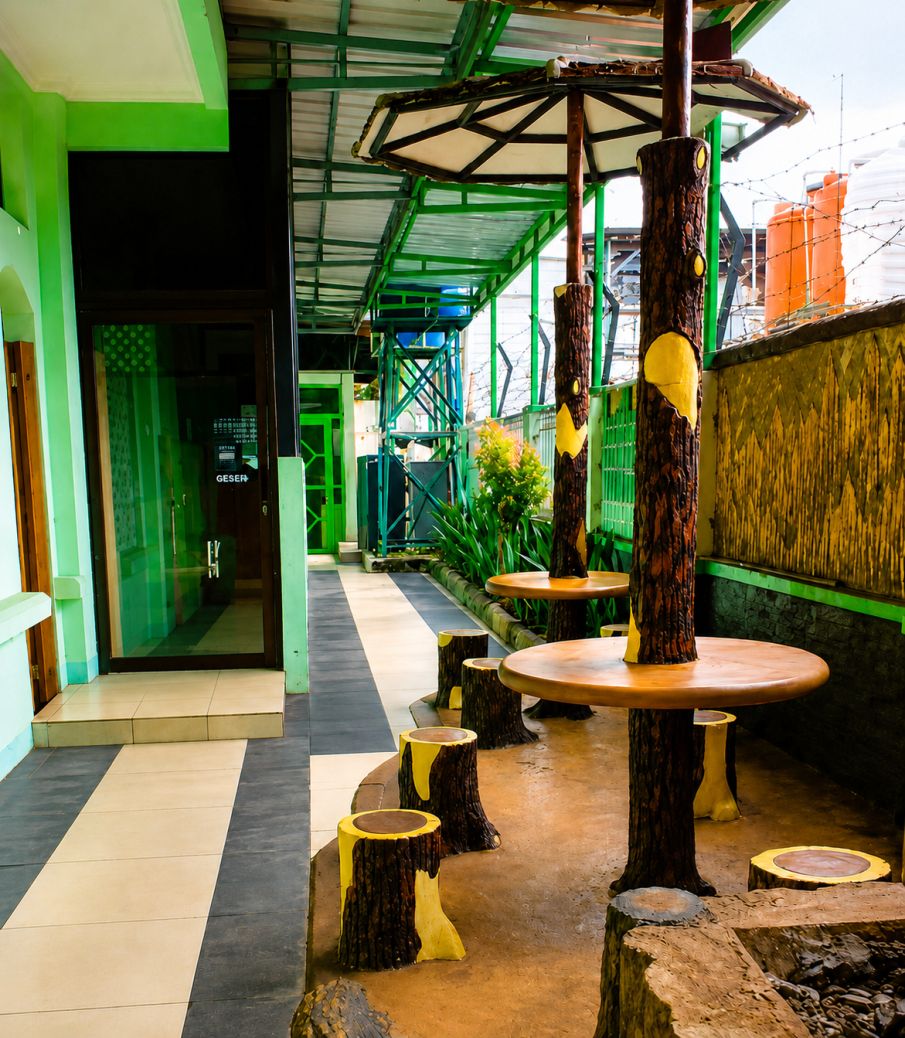 Taman Samping